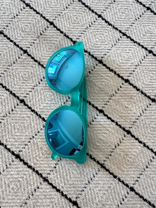 Goodr Beam Me Up, Probe Me Later Sunglasses - Image 2