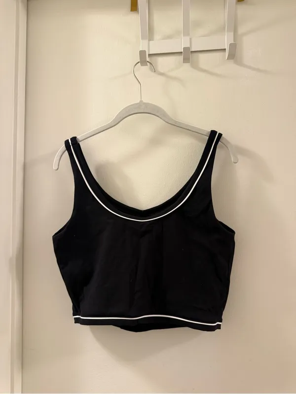 Black V-Neck Sports Bralette with White Trim - Image 3
