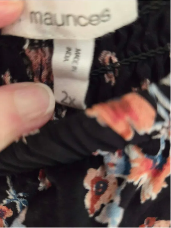 Maurices Women’s 2X Black Floral Smocked Peasant Blouse Short Sleeve - Image 4