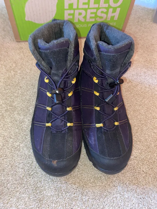 Lands' End Purple Winter Hiking Boots 10B - Image 2