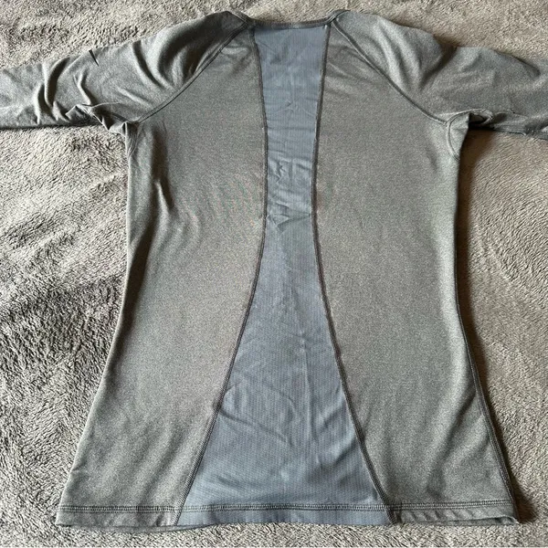 Women’s Nike Golf Long Sleeve Active Shirt‎ Size M Gray/Coral - Image 2