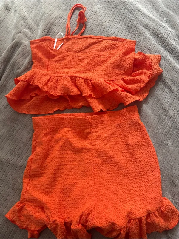 SHEIN Orange Ruffle Crop Top & high rise short Set - Image 2