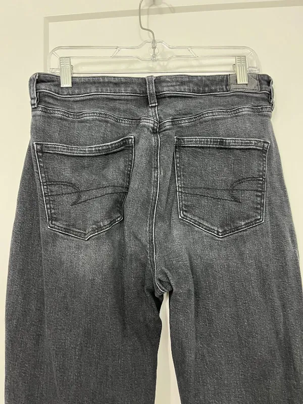 American Eagle Size 10 Black Strigid Highest Rise Mom Jeans - Image 5
