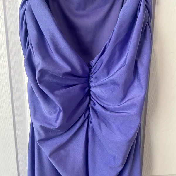 La Femme Strappy Back Ruched Trumpet Gown Size 6 - Image 7