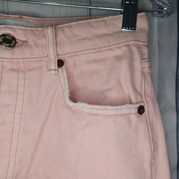 Zara Faded pink Frayed Hem High-Rise Coquette Festival Casual Jean shorts - Image 3