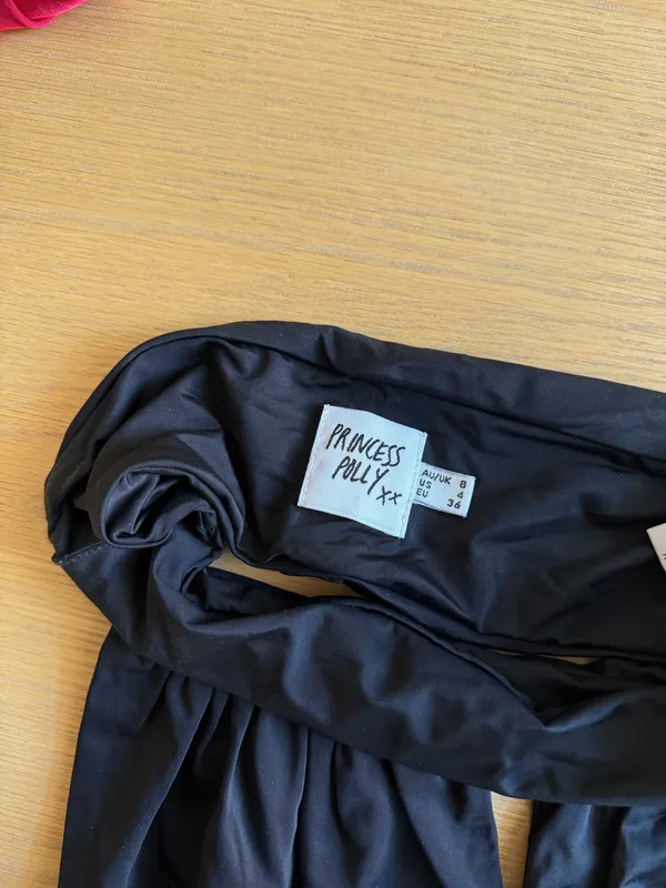 Princess Polly Black Halter Crop Top - Image 3