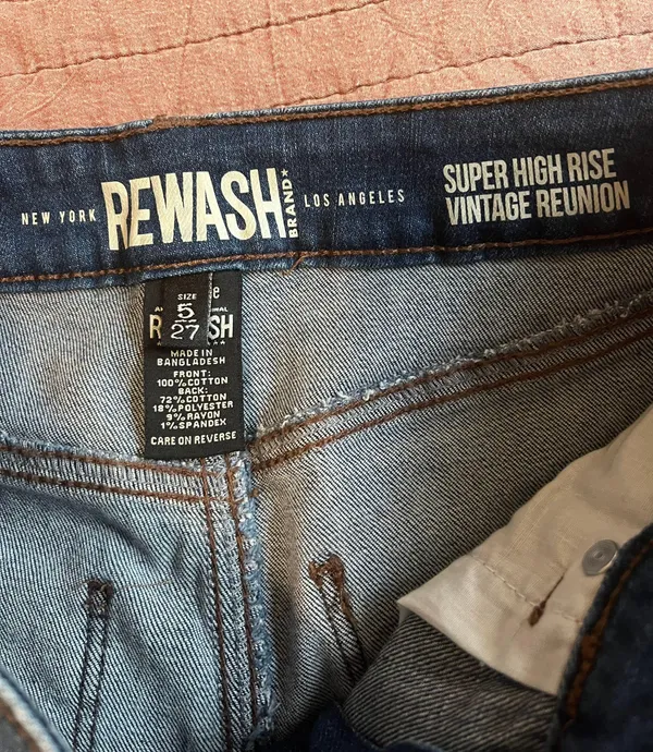 Jean Shorts - Image 2