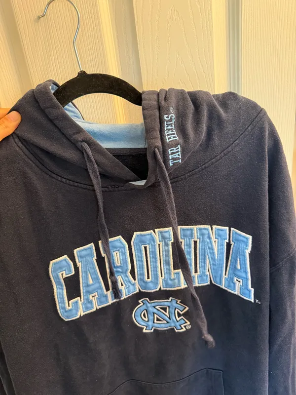 UNC Tar Heels Hoodie Blue Size L - Image 3