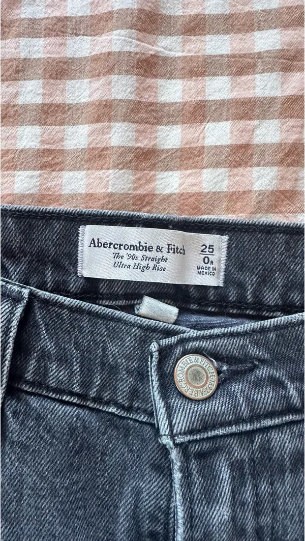 Abercrombie 90s High-Rise Straight - Image 3