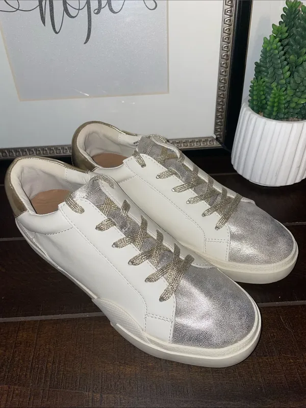 DV Dolce Vita Helix Leather Sneakers Dusty Gold Size 9.5 - Image 2