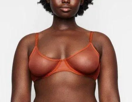 SKIMS Strapless Bra NWT 34A - Image 4
