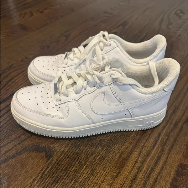 Nike White  Air Force Athletic Shoes - Image 4