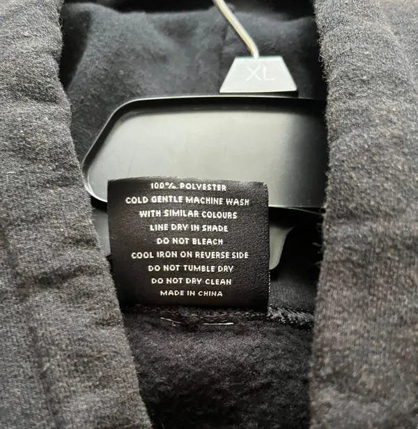 Hoodie Size M - Image 3