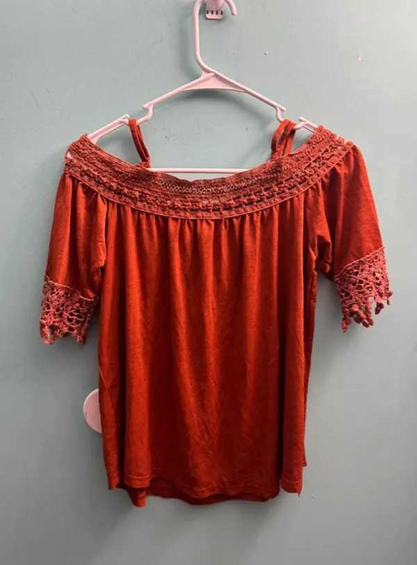 Tank/tshirt dressy shirt - Image 2