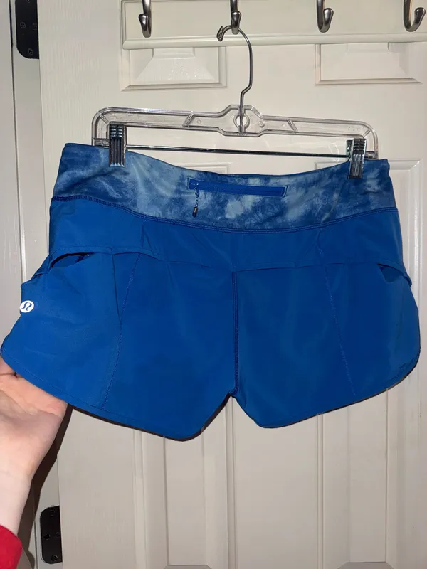 Lululemon Shorts Speed Up 2.5" - Image 2