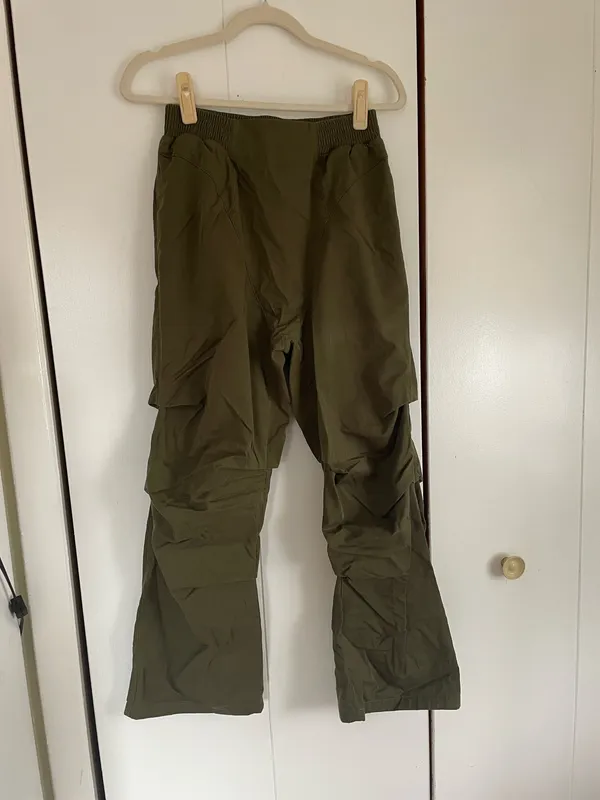 Halara Mid Rise Side Pocket Ruched Straight Leg Casual Cotton Pants - Image 2
