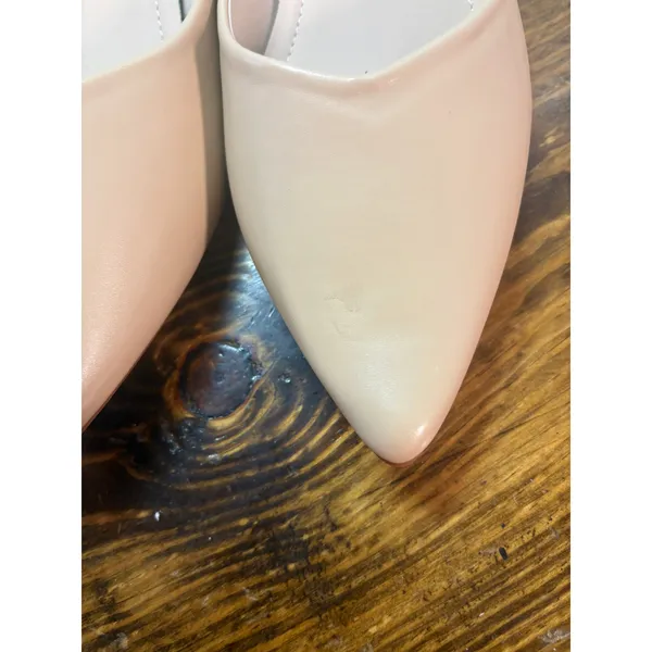Neutral Pointed Toe Low‎ Heels Size 11 - Image 4