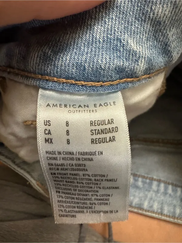 American Eagle Mom Jeans - Image 5