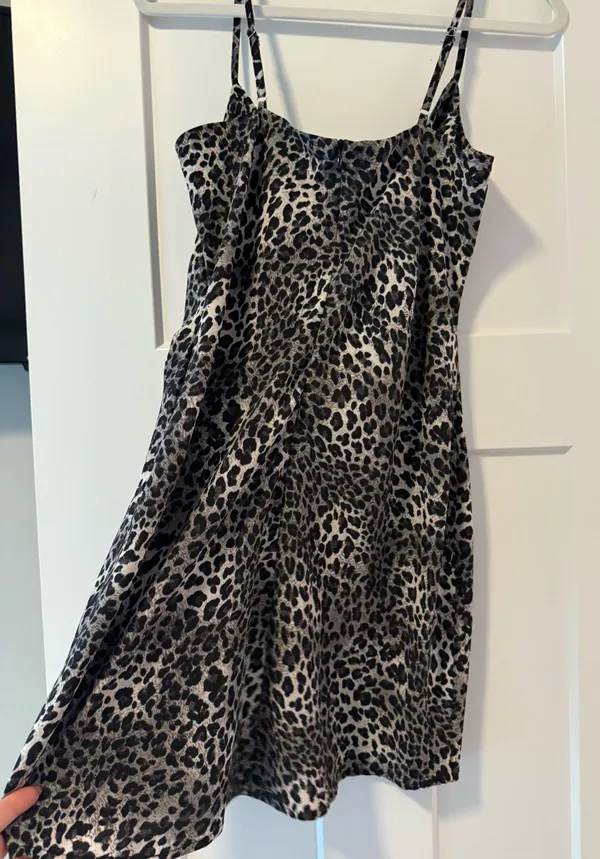 Glam dress - Image 2
