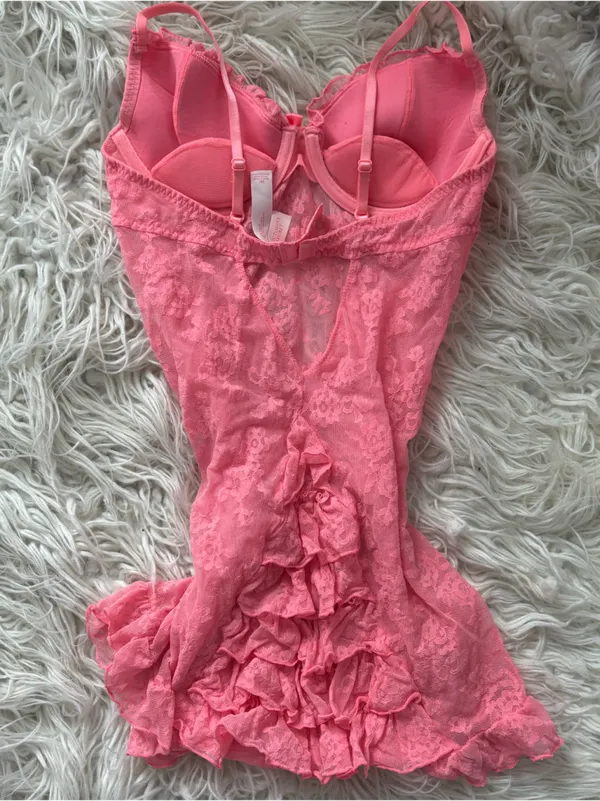 Victoria’s Secret Pink Lace Ruffle Bustle Teddy Bodysuit 36C - Image 4