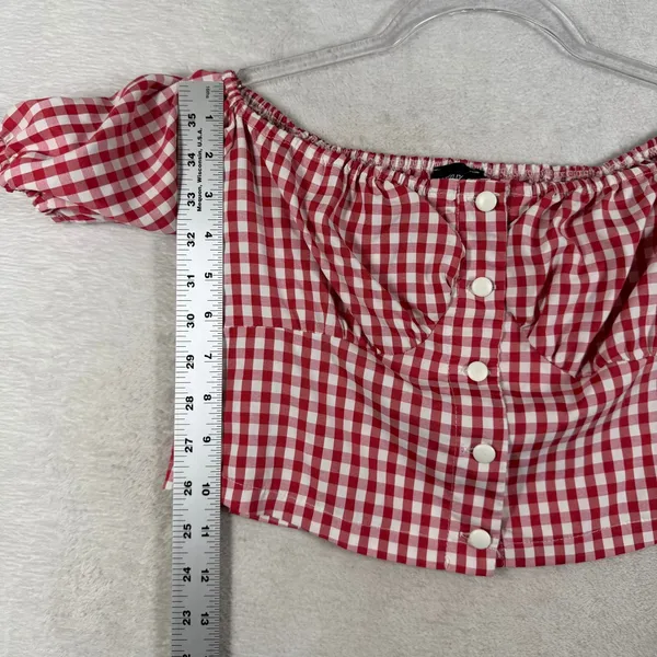 PrettyLittleThing Red White Gingham Off Shoulder Crop Top Button Front Size 2 - Image 6
