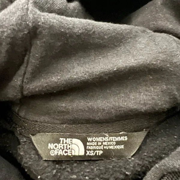 The North Face Women's Black Fleece Jacket - Image 2