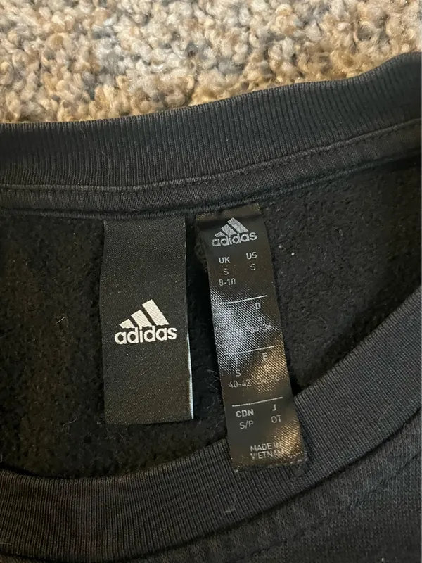 Adidas crewneck - Image 3