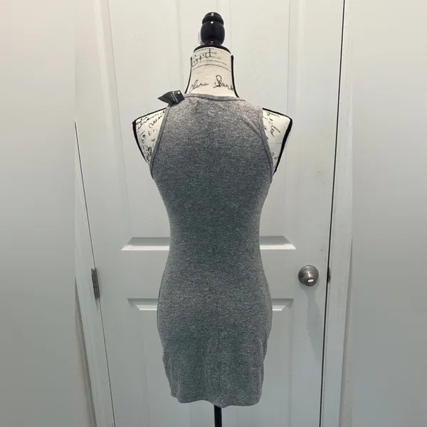 Abercrombie & Fitch Heather Gray Knotted Side Dress - Image 4