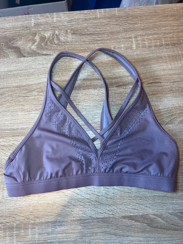 Victoria Sport Mauve Laser-Cut Crisscross Back Sports Bra M - Image 7