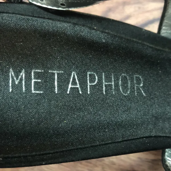 Metaphor sz 9 black w/ sequins women shoes - Image 5
