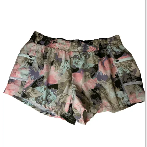 FABLETICS “Secret Garden” Maggie athletic‎ shorts Sz M - Image 4