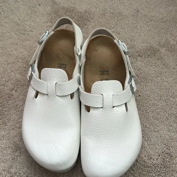 Tokio Super Grip white Birkenstock with adjustable back strap - Image 3