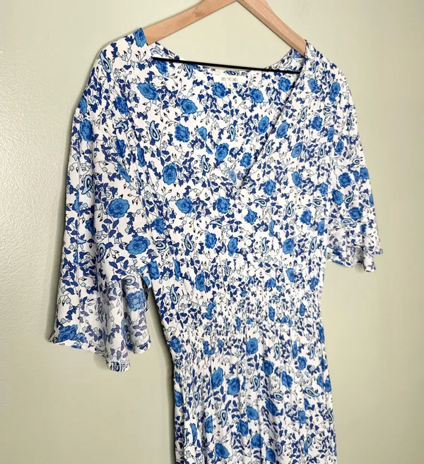 Abel The Label Hi-Lo Ruffle Hem Short Sleeve Floral Maxi Dress Blue White Medium - Image 3