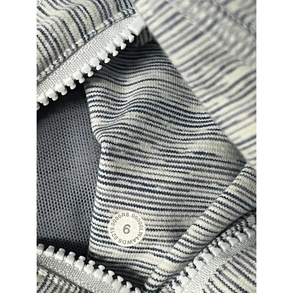 Lululemon Define Full Zip Up Jacket - Wee Are From Space Blue Striped - Size 6 - Image 6