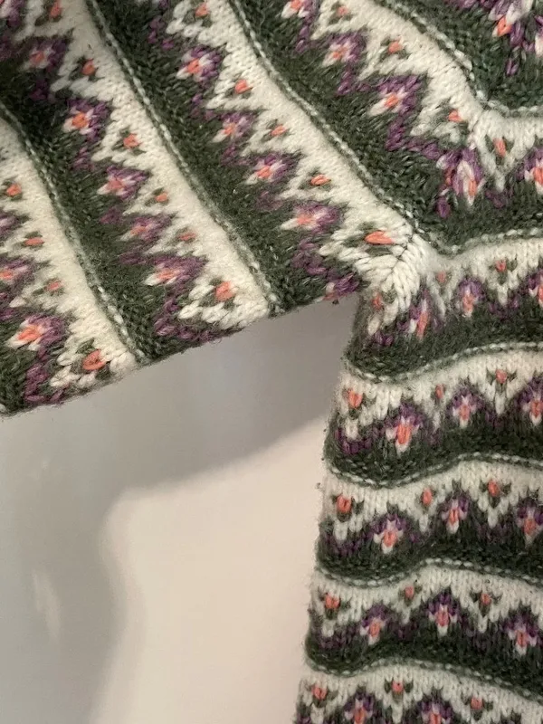 CROFT & BARROW Extra Cozy Sweater Olive Green White Fair Isle Geometric Hearts M - Image 8