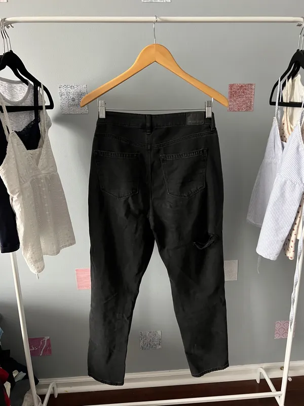 Black ripped American eagle jeans  - Image 2
