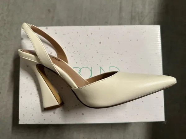 Slingback Heels White Size 6 - Image 2