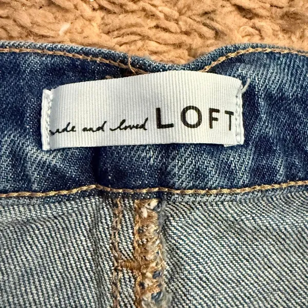 LOFT High-Waisted Raw Hem Denim Shorts Size 29 - Image 5