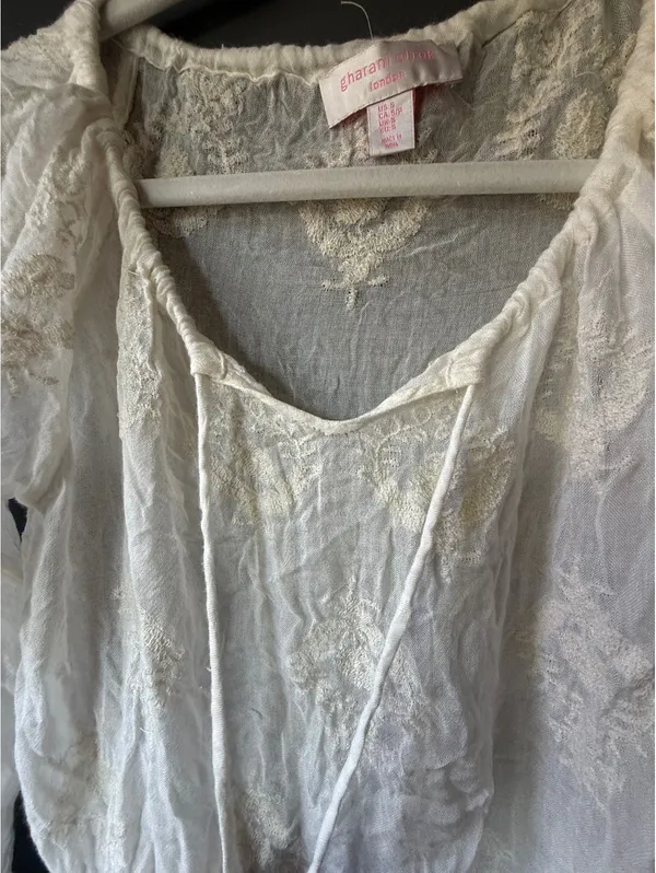 Gharani Strok White Embroidered Sheer Long Sleeve Blouse Size Small - Image 6