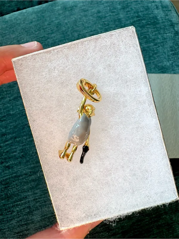 Harry Potter NWOT Dobby Charm With Box Gold/Gray No Chain - Image 2