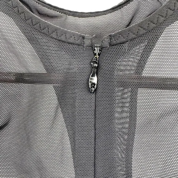 Lululemon‎ size 4 Fresh in Mesh black bra tank luxtreme mesh black silver - Image 5