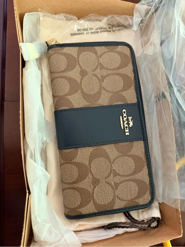 Coach Brown Signature Zip-Around Wallet with Black Leather Trim - Image 16