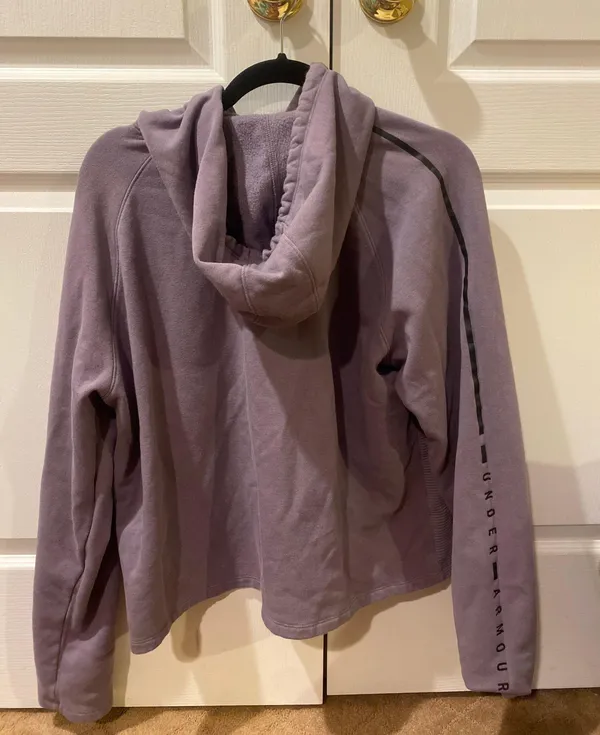 Under Armour Sweatshirt - Image 2