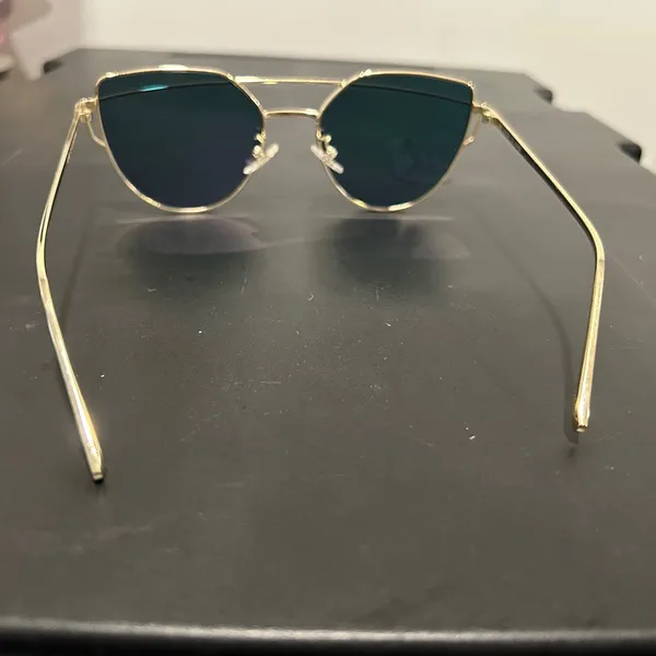 Pink and Gold Aviator Sunglasses with Metal Frames - Image 6