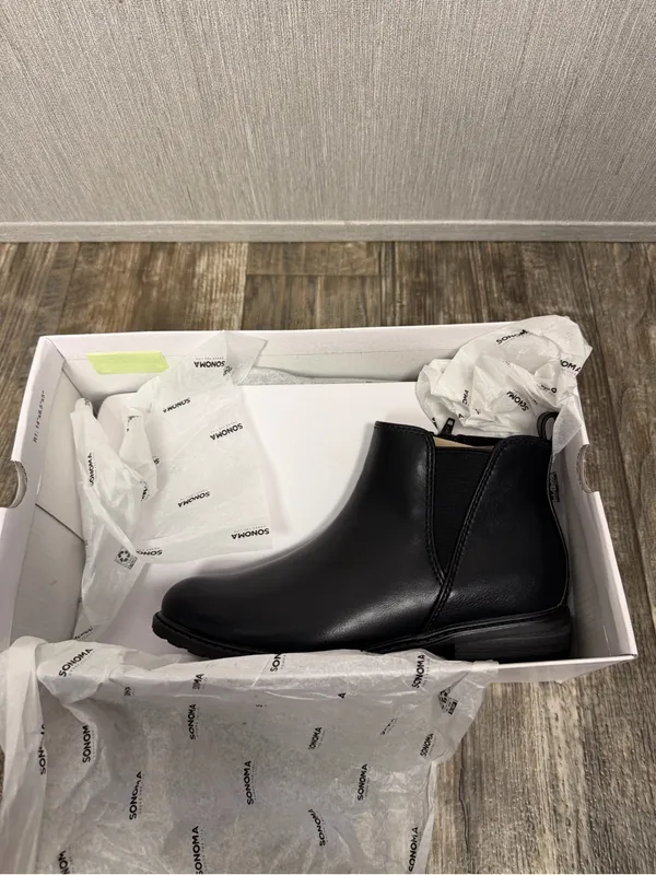 Women’s Sonoma Black Leather Chelsea Ankle Boot Size 7 - Image 7