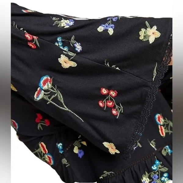 Anthropologie Parvati Floral Boho Embroidered Top Size Medium‎ - Image 10