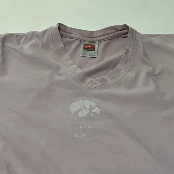 Nike vintage university of iowa shirt - Image 3
