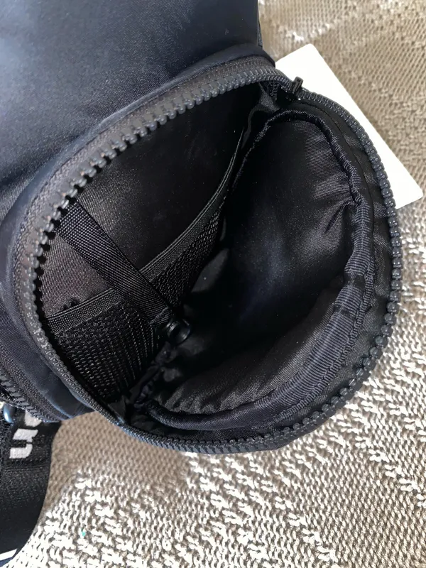 Lululemon Crossbody Bag - Image 5