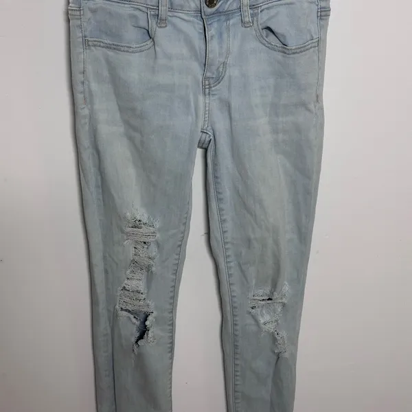 American Eagle Women Super Stretch Light Blue Denim Ripped Jegging jeans size 4‎ - Image 4
