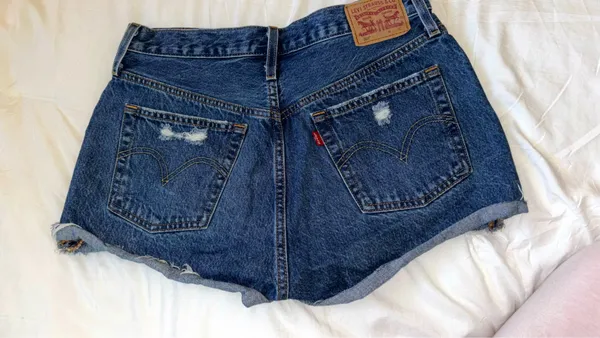 Levi’s 501 Shorts - Image 2